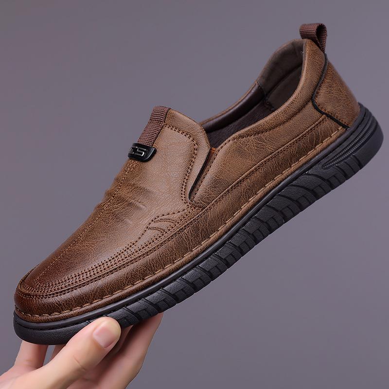 Popular leather shoes men's business leisure autumn new pedal shoes men's non-slip breathable soft sole versatile dad shoes