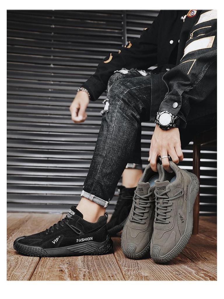 Spring 2025 Men's Non-Slip Work Sneakers - Ideal for Construction Sites and Kitchens