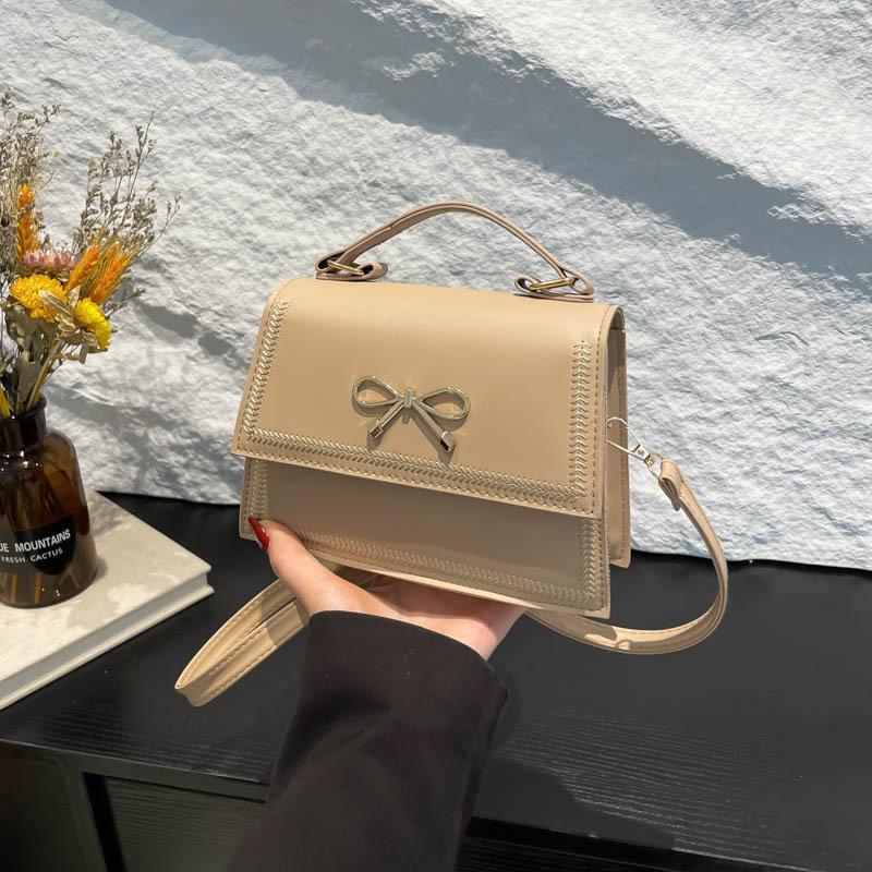 

Fashion bow portable small square bag women s bag 2025 spring and summer trend new light luxury shoulder bag simple messenger bag хакі