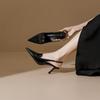 Hong Kong franchise store has the same light luxury black high heels for women to wear high-end pointed back empty sandals, Dijiao single shoes.
