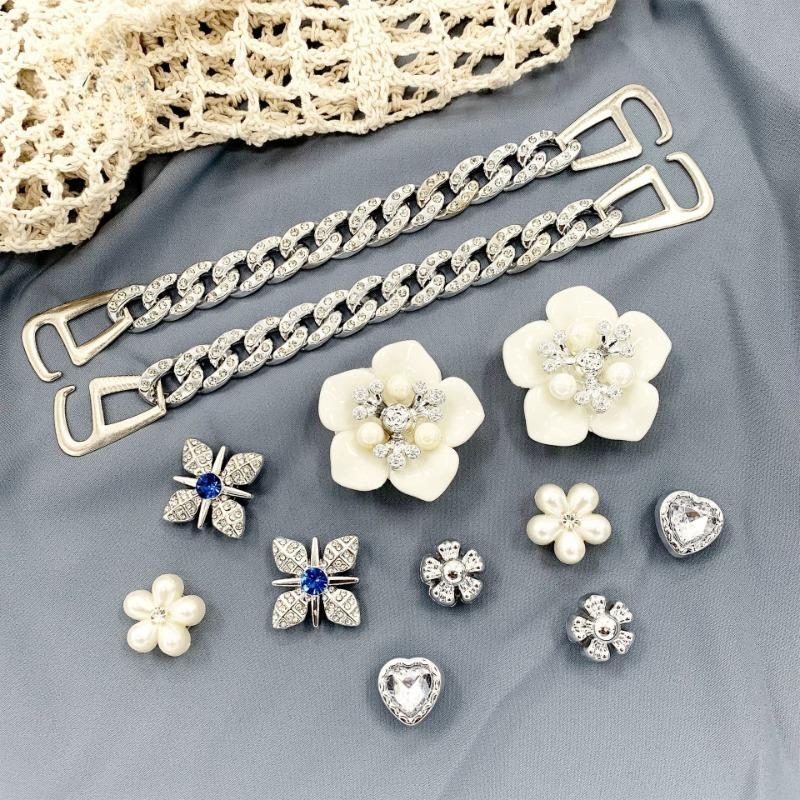 

12 шт. Набор модных шармов для обуви Аксессуары Пряжка для обуви с отверстиями Белый цветок Бриллиантовая цепочка DIY Украшения для обуви Подарок для ребенка, женщины, девочки