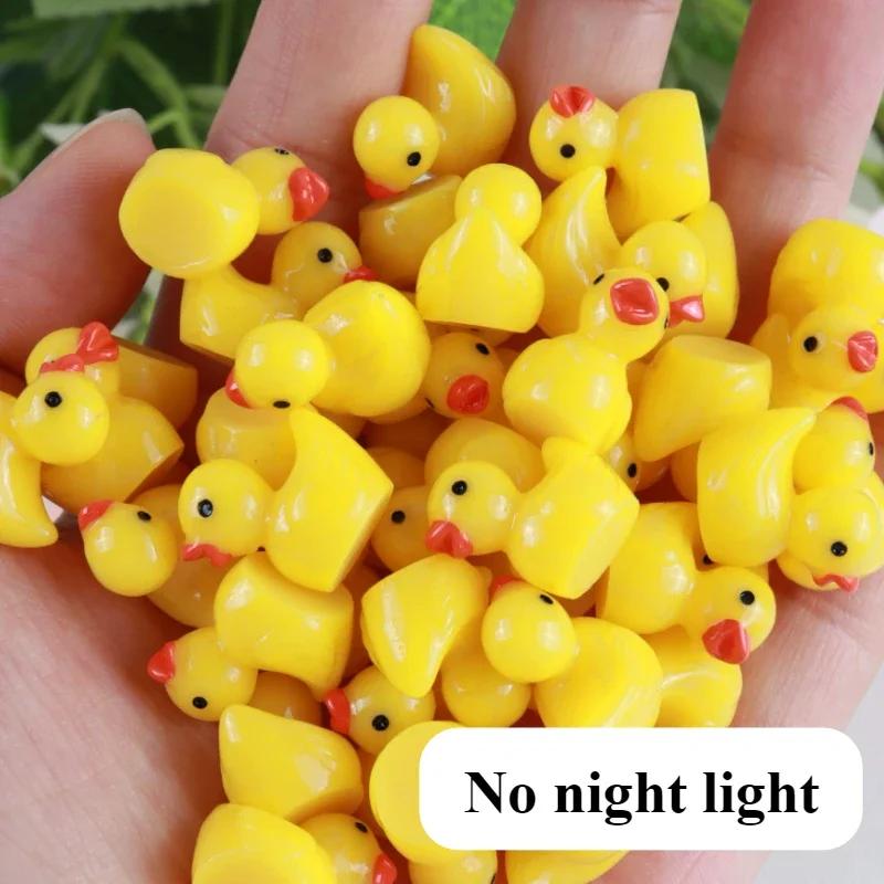 Effen Kleur Glow-in-the-Dark Mini Eend Doe-het-zelf Micro-Beeldhouwen Maken Blind Box Dierlijke Feest Goede Kerel Auto Decoratie Huisdecoratie (yellow,100pcs) geel