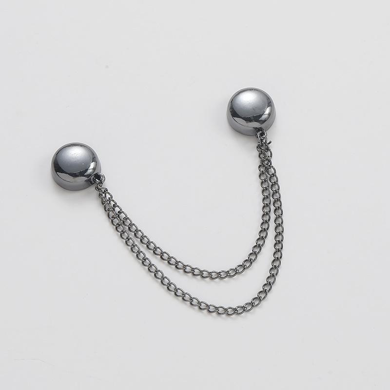 A Detachable Fixing Clip for The Cuffs and Hem of T-shirts with Magnetic Snap Fasteners On The Trouser Leg Chains