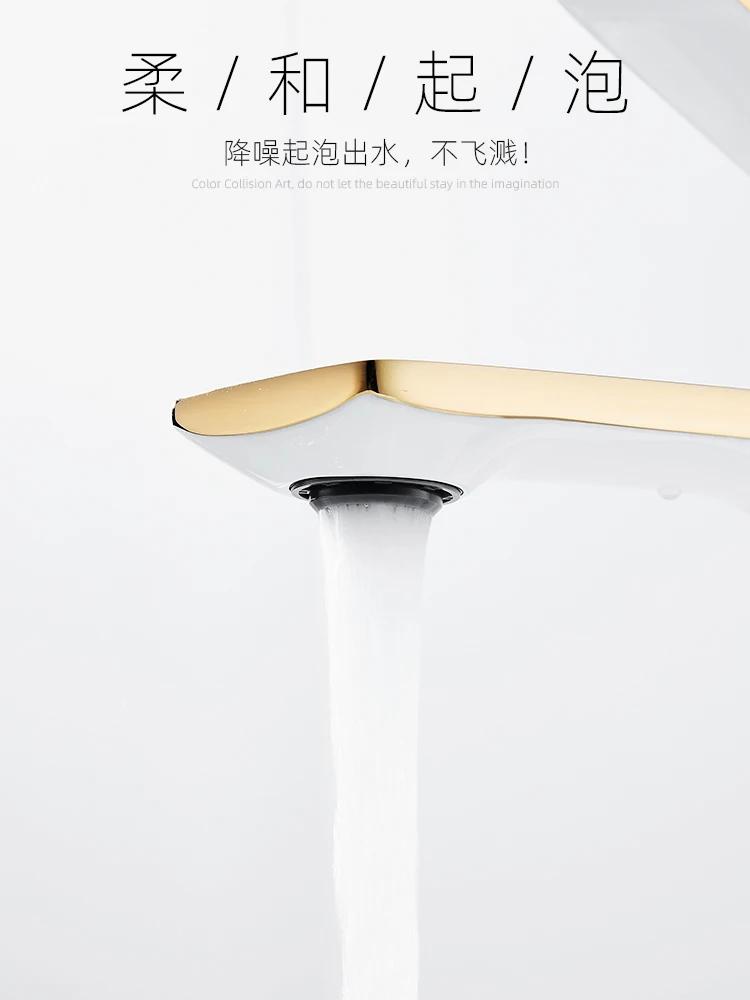 Bateria umywalkowa łazienkowa - Biała/Złota/Czarna/Chromowana Mosiądz, Montowana na blacie Jednouchwytowa, Natrysk Ciepła/Zimna