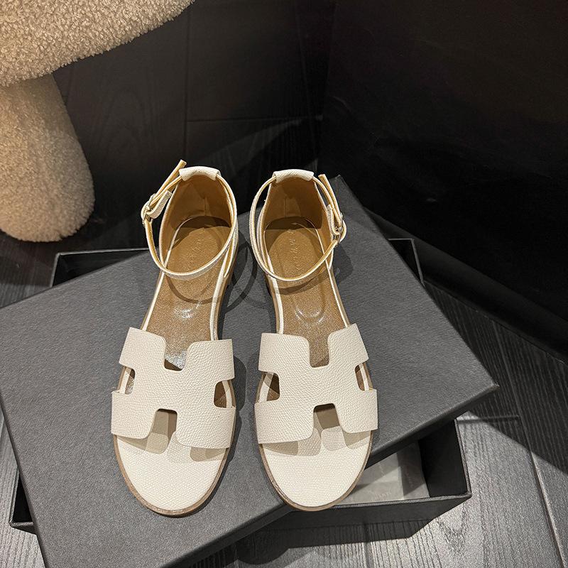 

Босоножки Женские Лето 2025 Новые Узкие Женские Уличные На Плоской Подошве Студенческие Пляжные Римские Туфли Универсальный Сказочный Ветер 36 белый