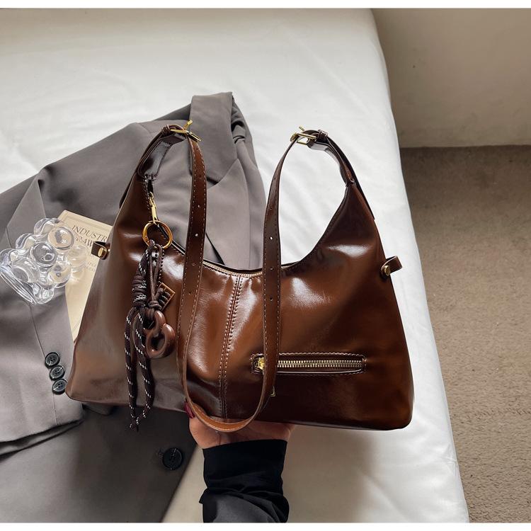 2025 New Underarm Small Bag Women's Versatile Trend Fashion Handbag Casual Shoulder Messenger Bag