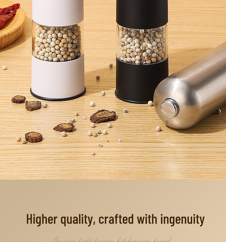 Electric Pepper and Sea Salt Grinder for Seasoning