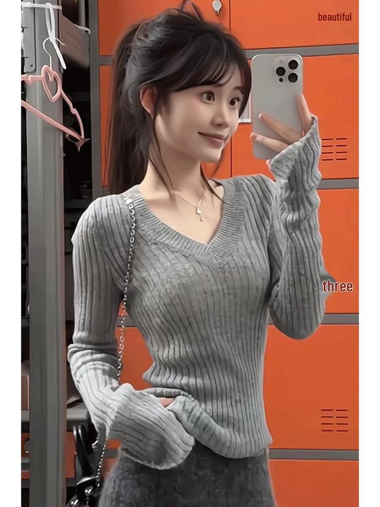 Dámský úzký žebrovaný pletený top s dlouhým rukávem ve francouzské šedé barvě