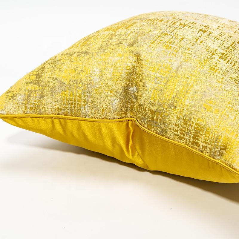 Home Decoration Throw Pillows the Latest  Polyester Hotel Home Pillowcase 50*50 Christmas Gift Gold Cushion Cover Pillow Cover