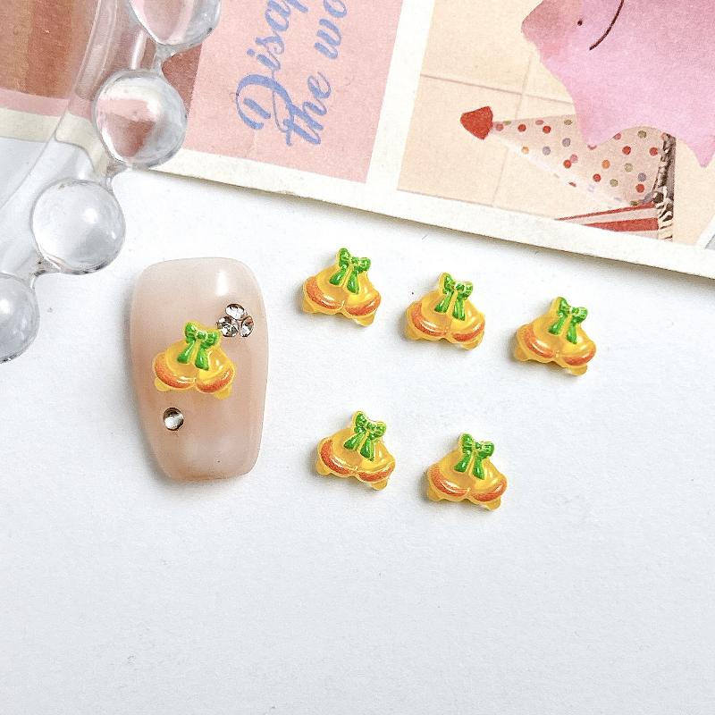 30 Stück Cartoon Kreative Schneeflocke Handschuhe Elch Nagelanhänger Durchscheinend Weihnachtsmann Weihnachts-Serie Harz DIY Nailart Dekoration