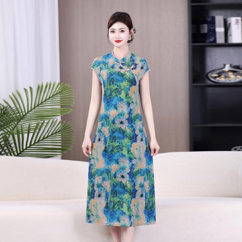 Summer Cheongsam Dress for Middle-Aged Moms (50-60) - Flattering Fit for a Stylish Look