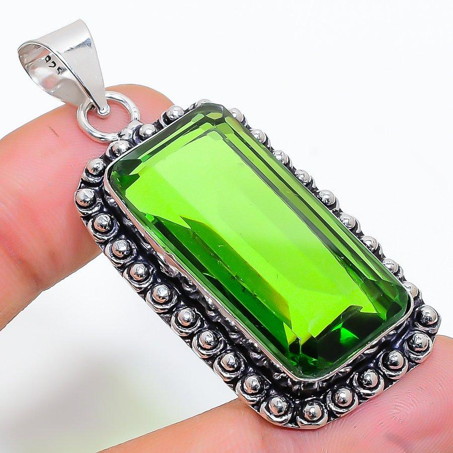 

Peridot Gemstone Handmade Ethnic Jewelry Pendant 2.17 VR-3940