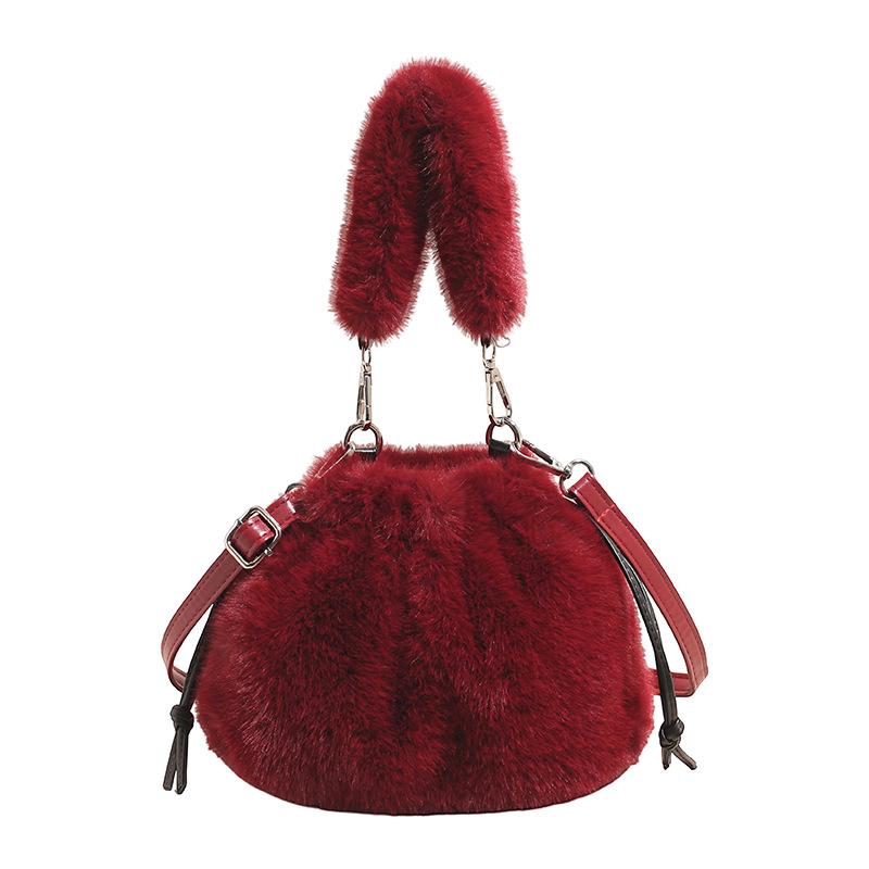 

New Fashi Commuter Crossbody Bags Women Stylish Causal and Versatile Handle Bags Fluffy Texture Simple Shoulder Bucket Bag червоний
