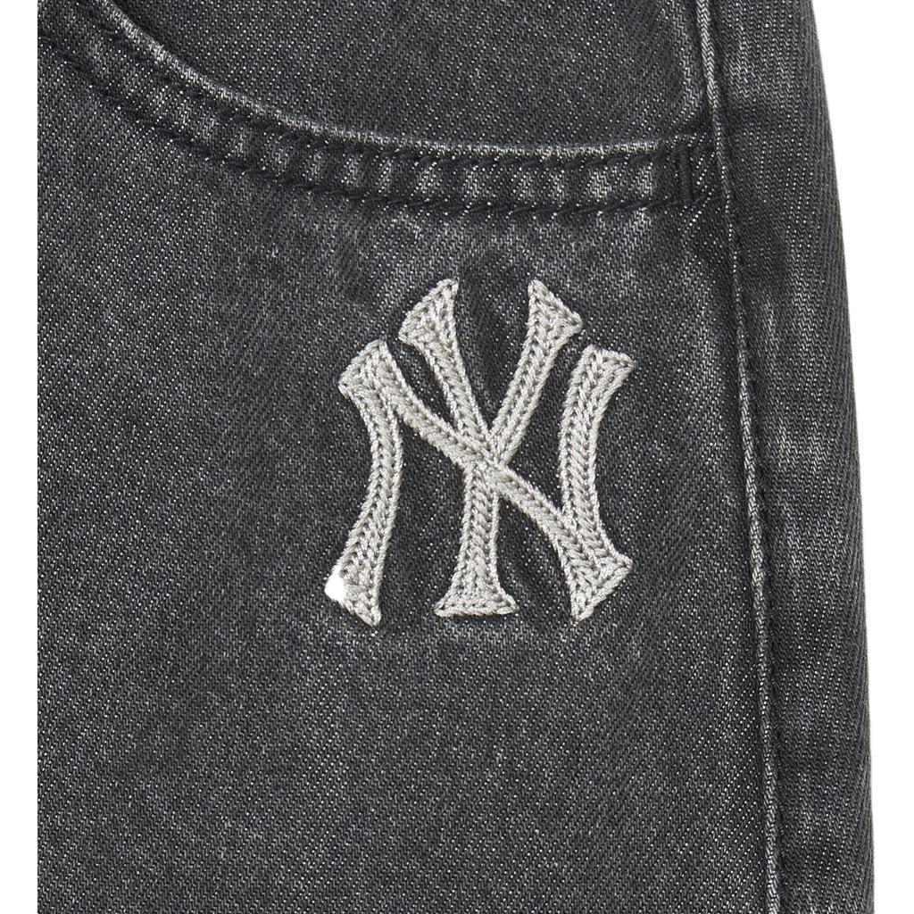 New MLB SS24 New York Yankees Denim Short Skirts Women's Black 3FDSB0343-50BKS