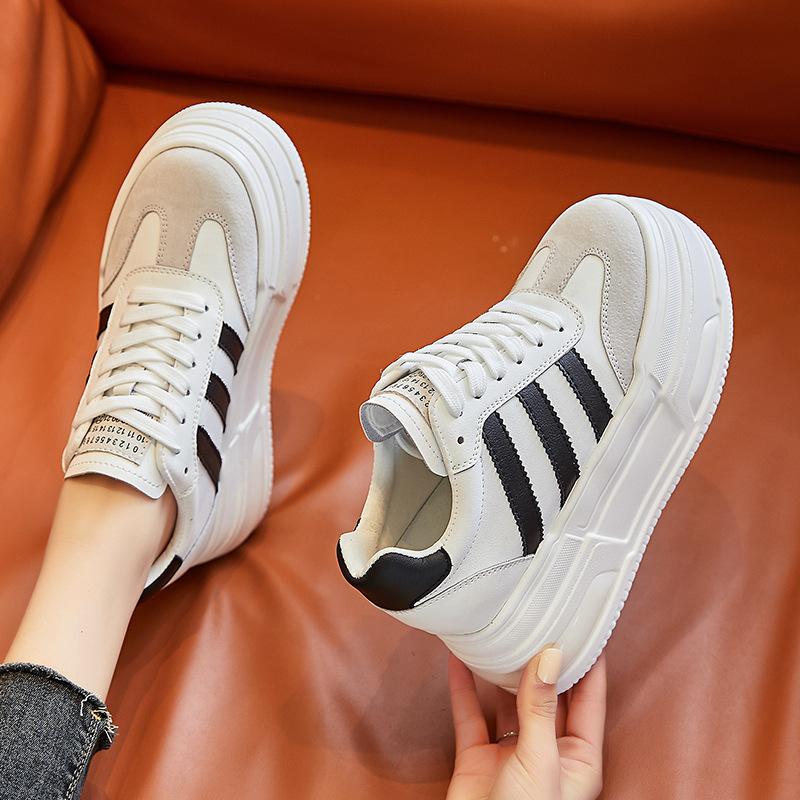 Inner heightening new spring and autumn thick-soled ins sports and leisure shoes A