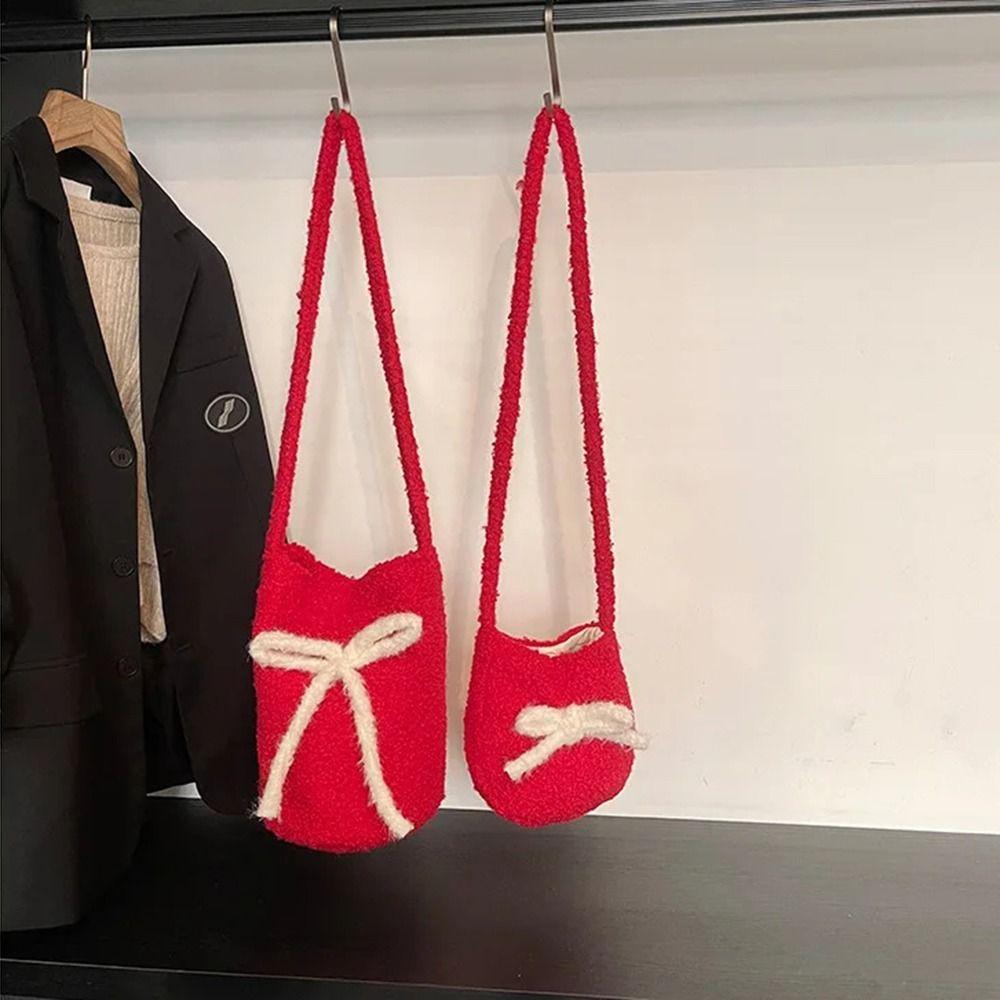 Single Shoulder Plush Bucket Bag Large Capacity New Year Red Tote Simple Red Crossbody Bag Autumn