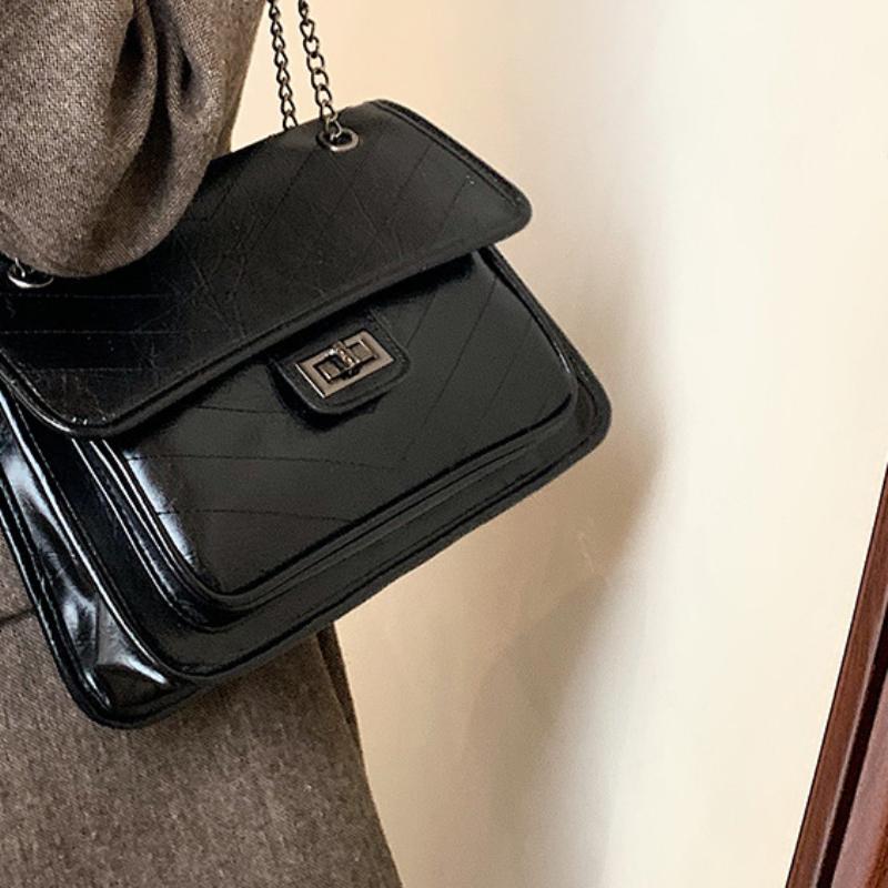Women's Commuter Square Bag Shoulder Bags Korean Style Fashion Black Lock Buckle Chain Bags Trend Outdoor Leisure Crossbody Bags