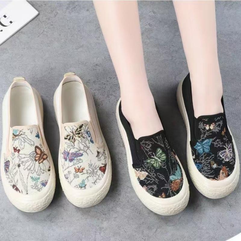 Spring new shoes round head canvas shoes breathable soft sole student lazy shoes single shoes