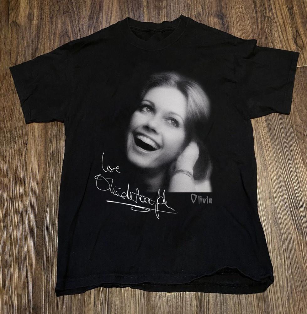 

Olivia Olivia Newton John Let Me Be There Cotton T-Shirt All Size UB355 2XL
