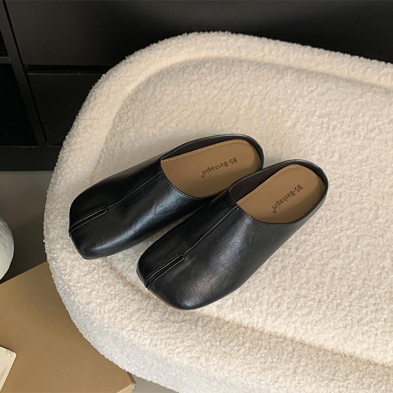 Fashion Bailamos Women Tabi Shoes Design Flats Women Sandals Cover Toe Slippers Soft Leather Flat Slippers Outdoor Slides Zapatos Mujer