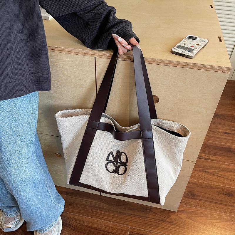 Schoolbag Women's Dark Brown Large Capacity Short-Distance Business Trip Travel Bag Daily Travel Portable Shoulder Bag Simple Going Out Commuting Fashion Tote Bag