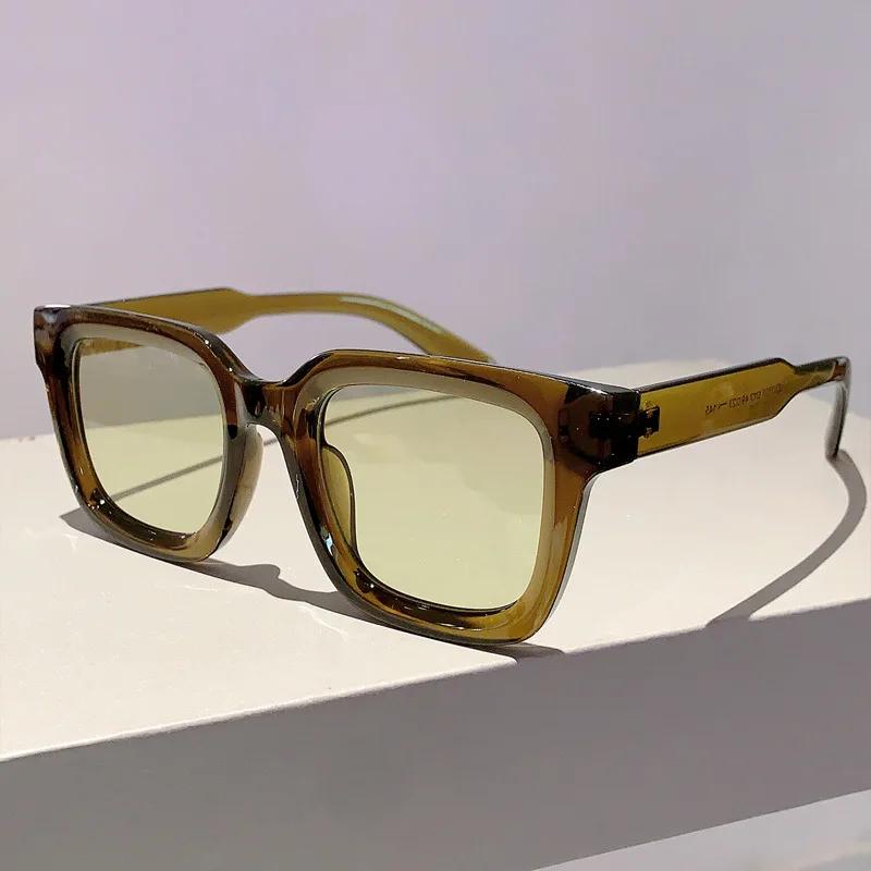Luxury Brand Designer Classic Vintage Square Sunglasses Women For Men Olive Green Sun Glasses Trendy Punk Popular Travel Shades