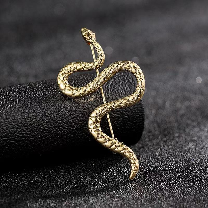 Snake Zodiac Brooch: High-End Jewelry Accessory for Suits, Sweaters, and Coats