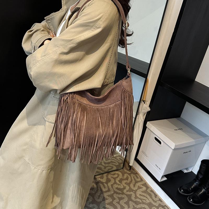 Personalized Design Sense Niche Retro Fringed Bag Women's Autumn Imitation Suede Messenger Bag Versatile Shoulder Bag