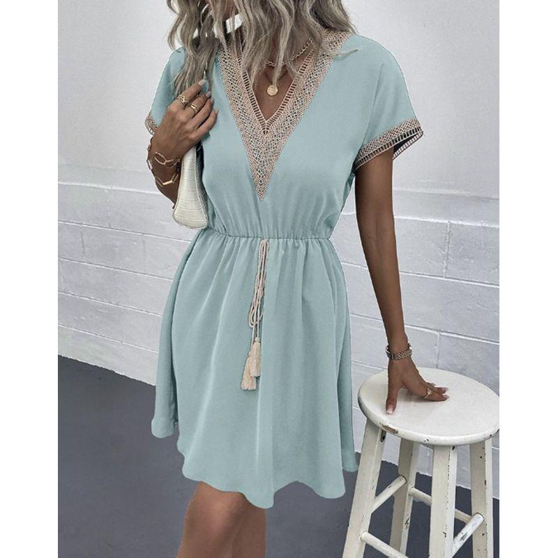 V-neck Short Sleeve Waist Cinching Dressv Collar Short Sleeve Waist-Controlled Dress