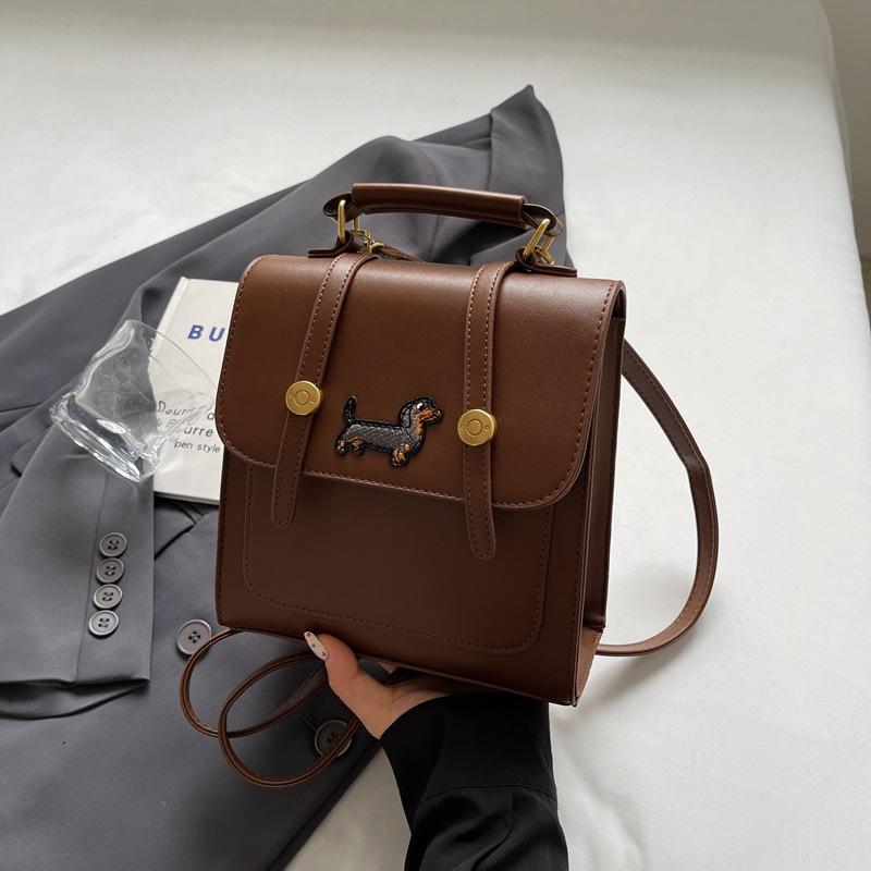

Class backpack women s 2024 autumn and winter new retro fashion trend student bag niche high-end women s bag