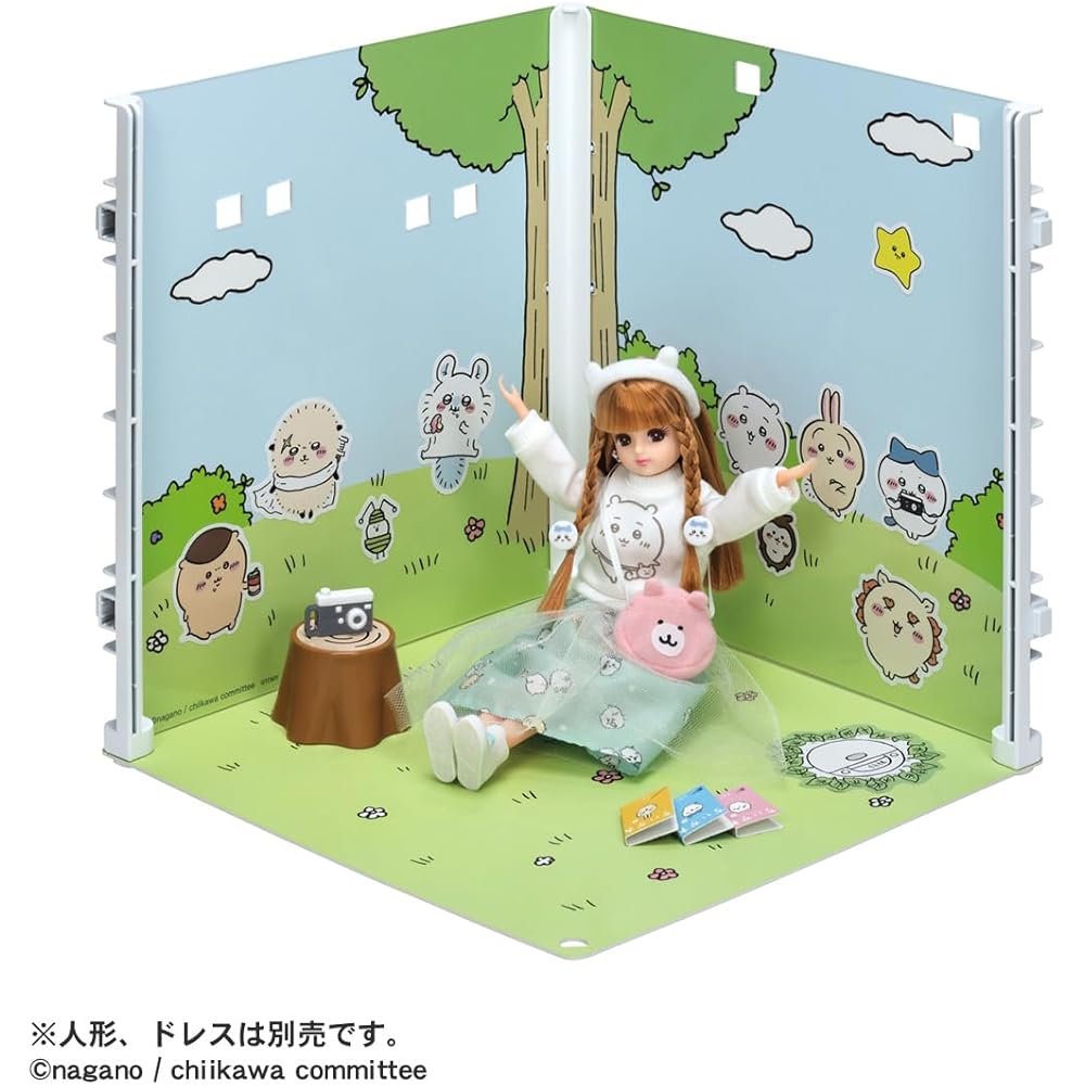 Takara Tomy Licca-chan Chii-Kawa 2-Way Room Playset Dress-Up Toy for Ages 3 and Up