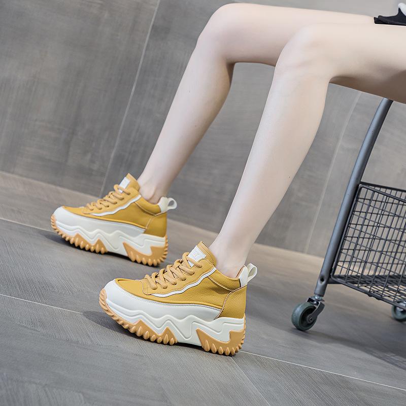 Daddy Shoes Girl 2025 Autumn New Korean Edition Thick-soled Inner Height Increasing Versatile Explosive Casual Fashion Female Student Shoes