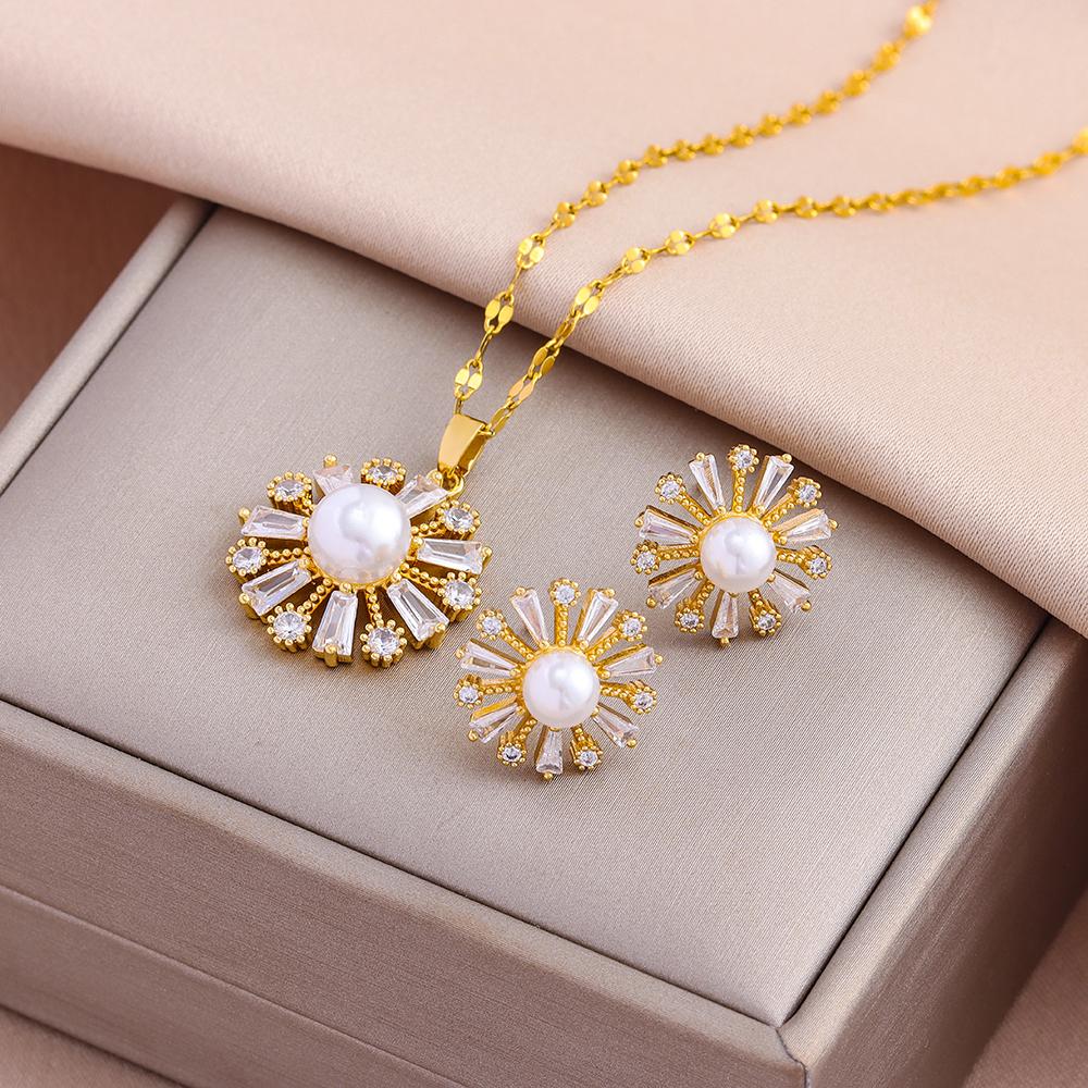 New Fashion Gold Plated Necklaces Earrings Sets For Women Female Trendy Party Jewelry Girls Daily Wear Neck Chain Earrings