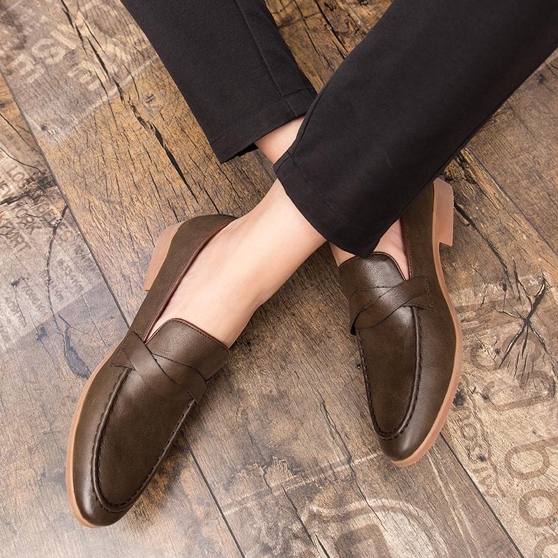 46 47 large size loafers men's new British Korean versi of lazy slip- pointy business formal casual leather shoes