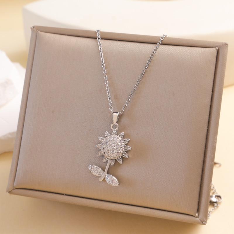 Fashionally Swirling Sunflower Necklace, Collar Chain, Versatile and High-end Accessory
