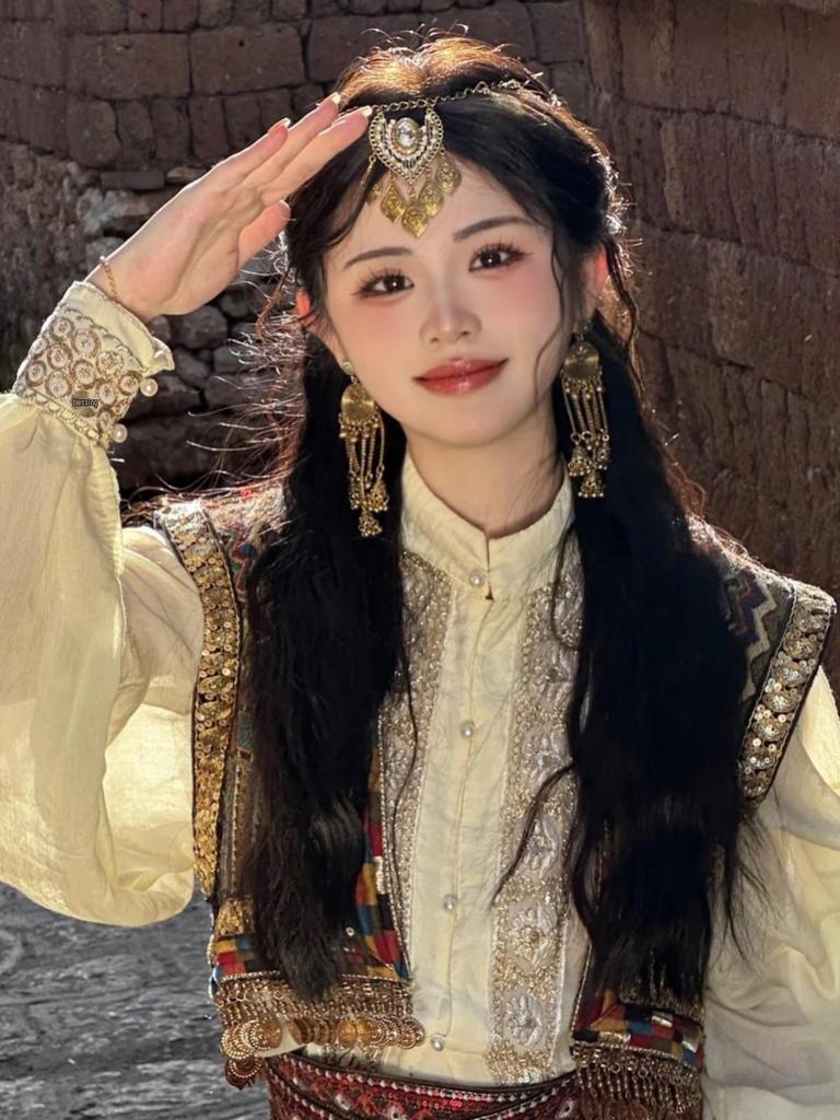 Bohemian Princess Tassel Forehead Pendant - Exotic Ethnic Style Hair Accessory