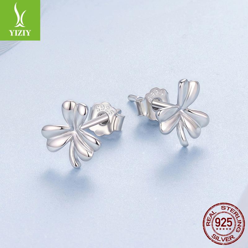 Lucky Clover Plain Silver Stud Earrings Women'S Simple Fashion Leaf S925 Sterling Silver Stud Earrings