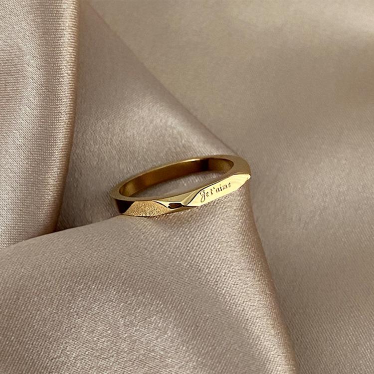 

Love You Titanium Steel Letter Ring: Trendy Korean Fashion Accessory for Women Size 8 срібний