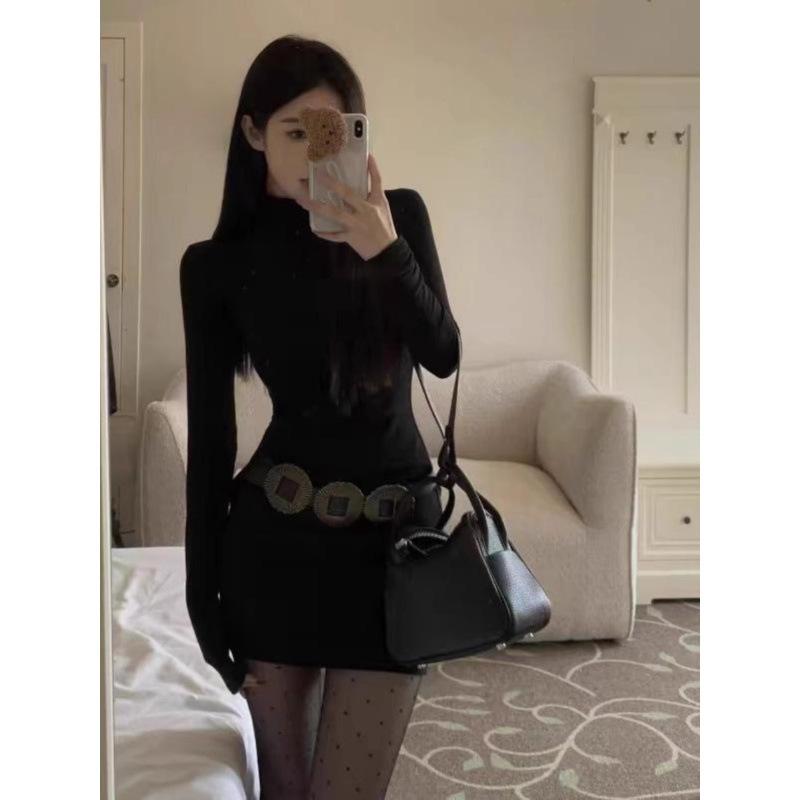 Semi-turtleneck black dress for women, pure desire, sexy hip-wrapped mom short skirt, showing body and matching skirt