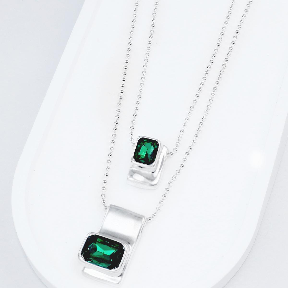 UNOde50 Luxury Gem Emerald Double Layer Round Bead Necklace - Women s Fashion Gift 2025 56+6 cm Length
