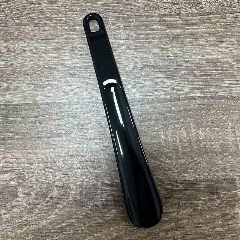 Compact 25cm Black Plastic Shoehorn - Portable & Easy To Use Shoe Lifter