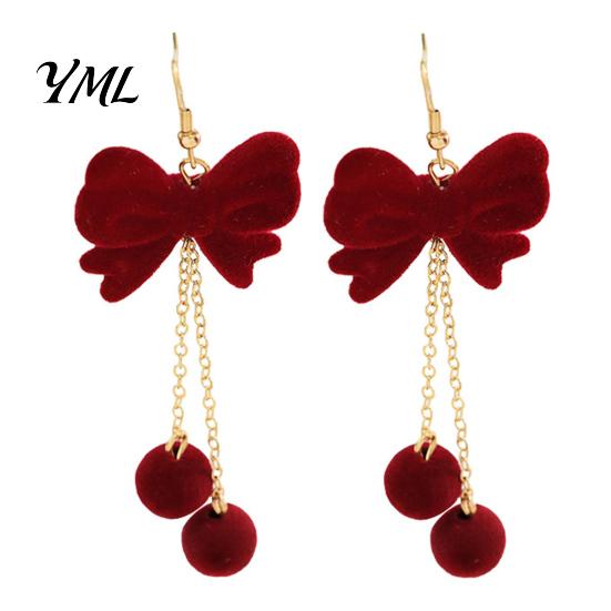 Red Christmas Dangle Earrings 1 Pair Velvet Bow for Women, Bowknot Drop Charming Holiday Party Jewelry with Ball Charm, Gift New Year Xmas Festival