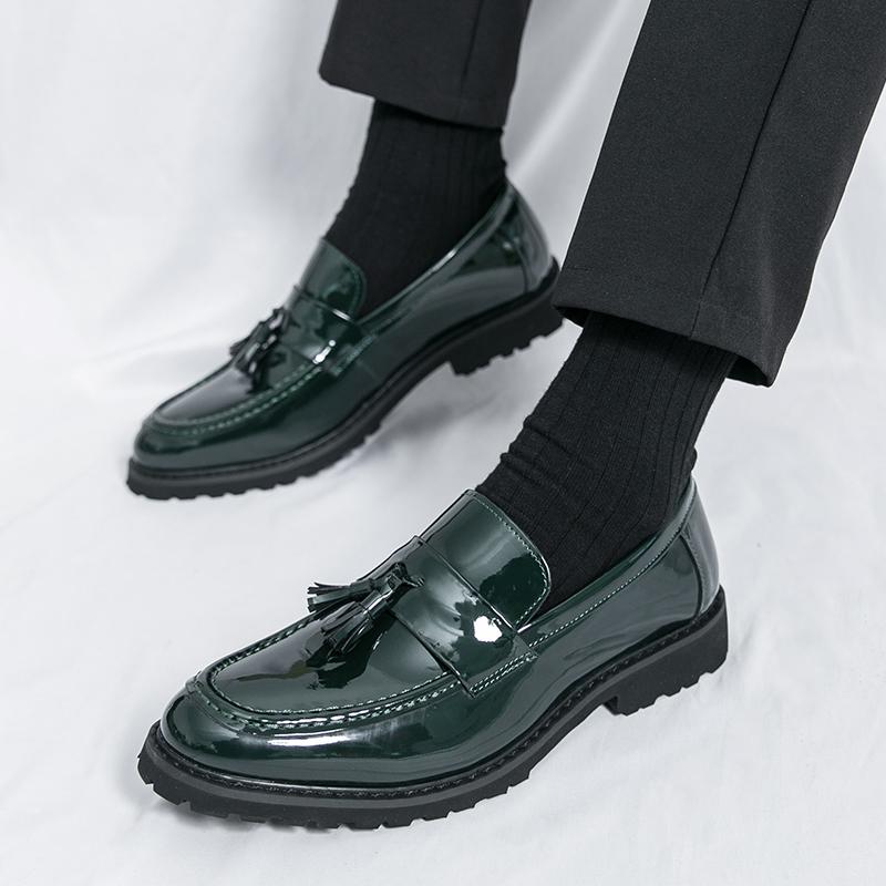 Scarpe Formale da Uomo in Pelle Stile Classico Mocassini Slip-On Punta Tonda Traspiranti Antiscivolo Scarpe da Lavoro Vestito Matrimonio Ufficio Casual