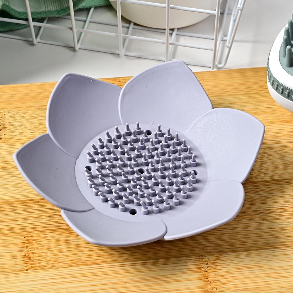 Lotus Silicone Soap Tray: 3D Non-Water Soft Rack with Simple Drainage