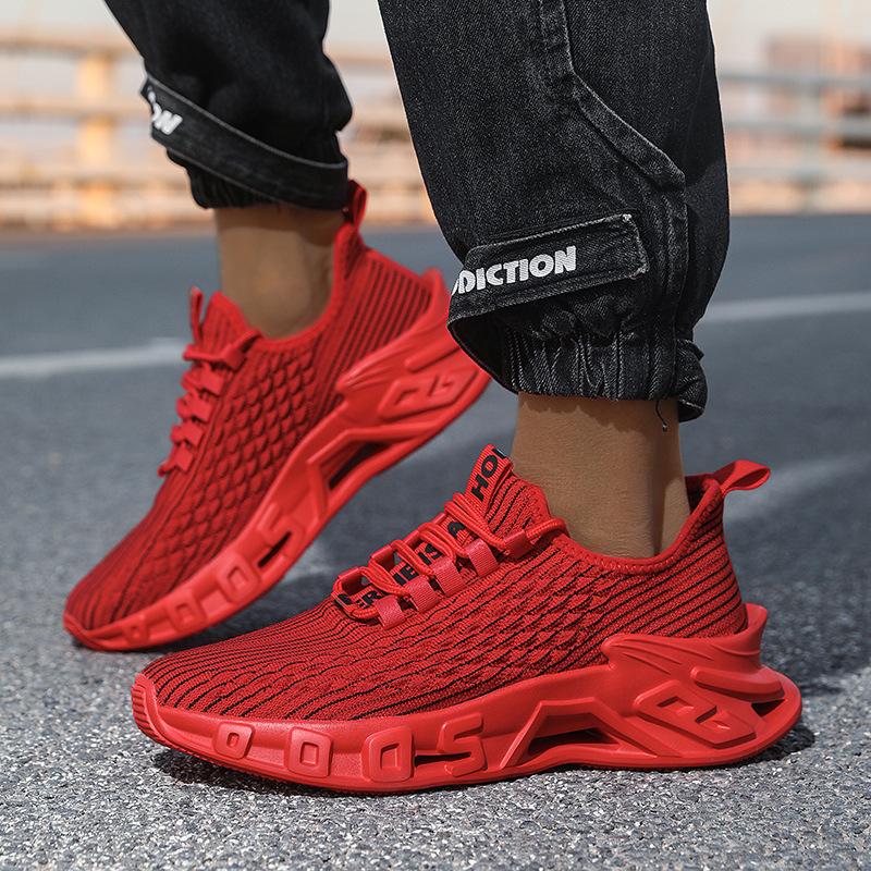 Summer New Men's Sports and Leisure Shoes Mesh Breathable Running Shoes Large Size Flying Woven Fish Scale Shoes