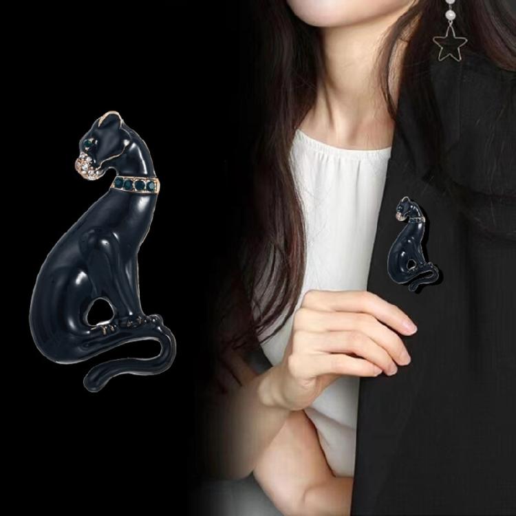 Panther Inspired Brooch Zinc Alloy Crafted Accessory Versatile For And Fashionable Individuals