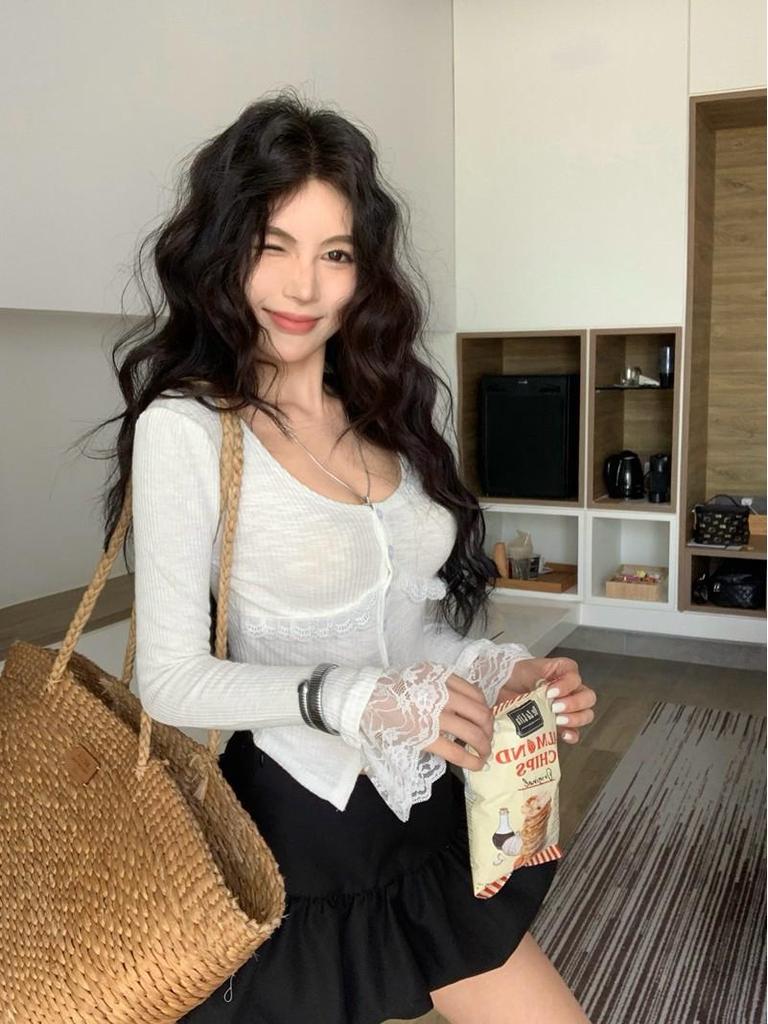 Women's Gray V-Neck Lace Trim Long Sleeve Cardigan - Slim Fit for Autumn/Winter