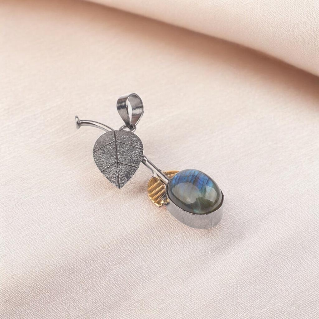 925 Sterling Silver Labradorite Gemstone Handcrafted Pendant Jewelry For Women PP-55-23