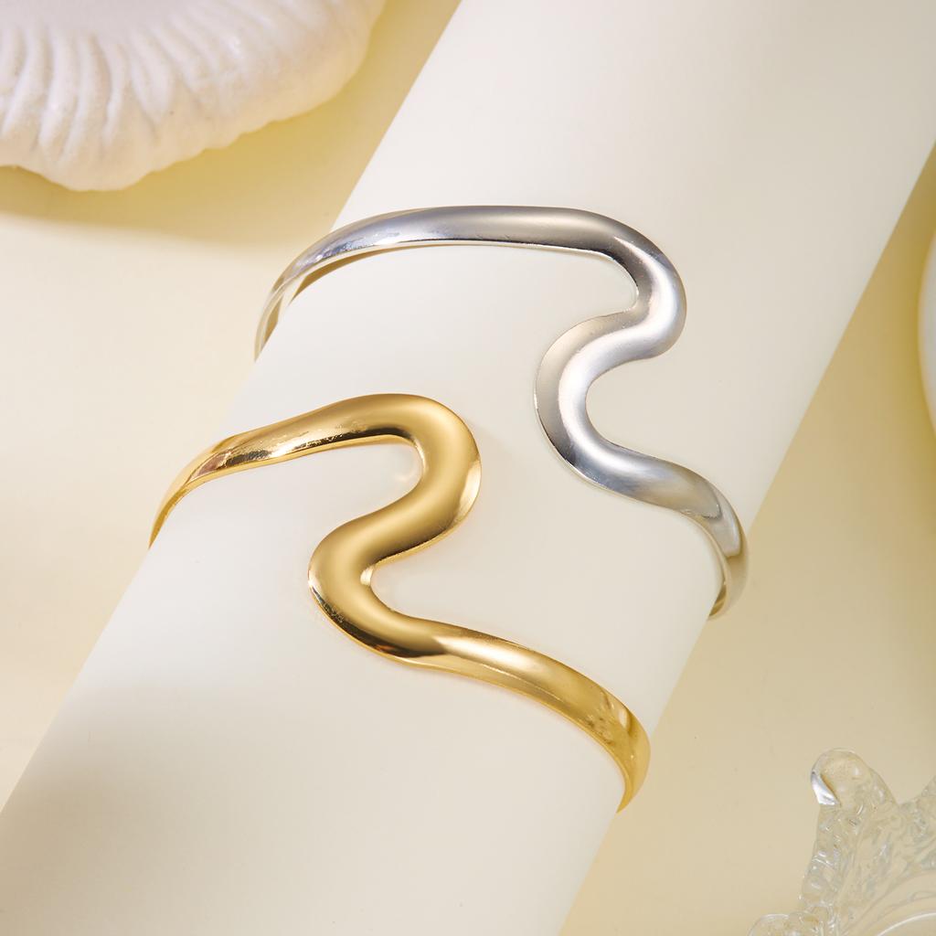 Bohemian Punk Metal Wavy Shape Open Arm Bracelet for Women Girls Fashion Geometric Cuff Bangle Armband Beach Party Jewelry Gift