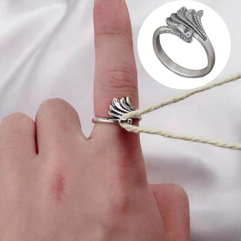 Adjustable Knitting Loop Crochet Loop Rings with Stiching Marker Open Finger Holder Rings for Faster Knitting Yarn Guide